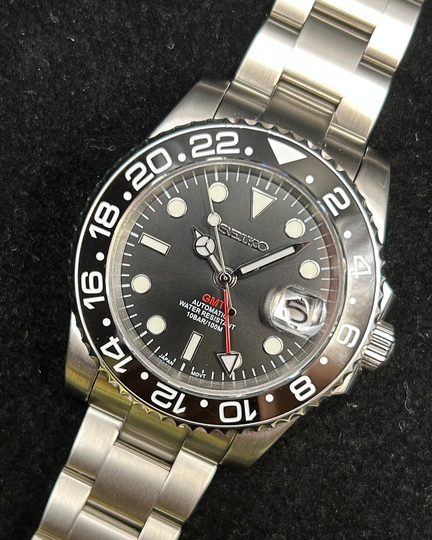 4-Hand Nh34 Gmt Ceramic Black Bezel Sapphire Crystal 40Mm