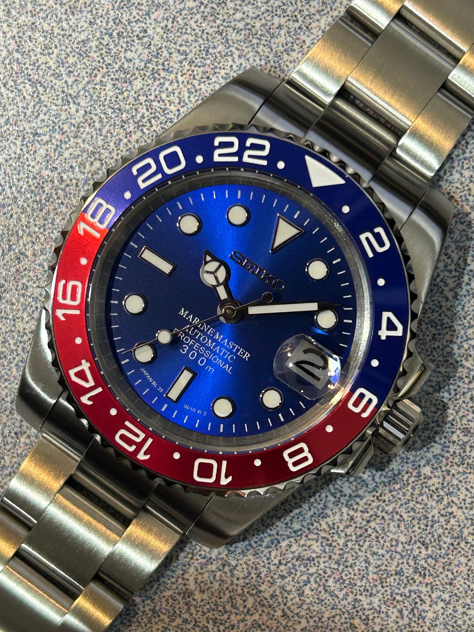 Red Blue Gmt Pepsi Blue Dial Submariner Style, Blue/Red