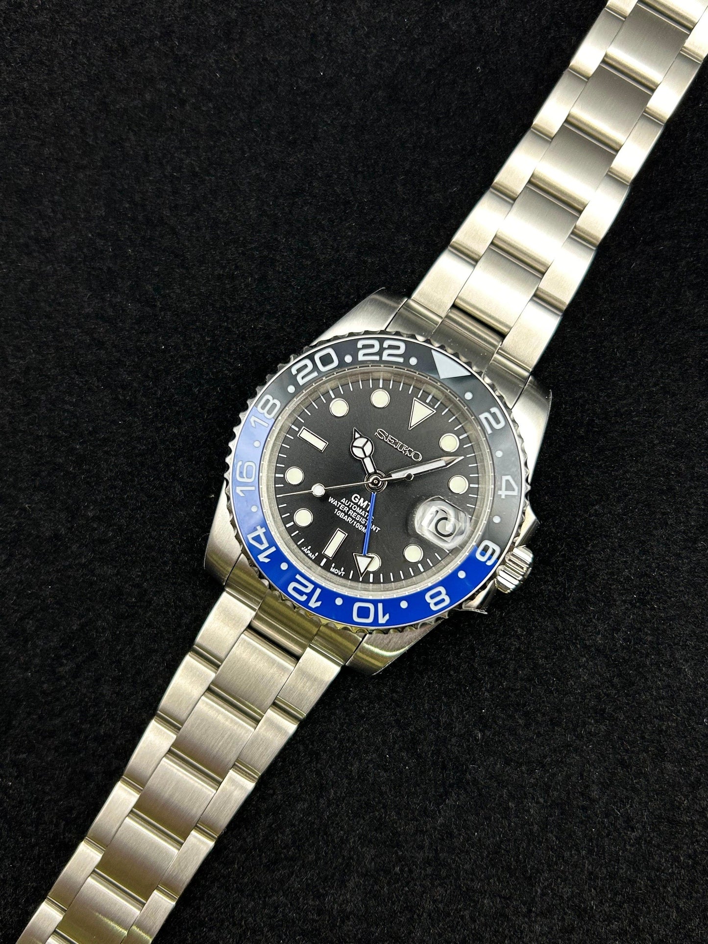 4-Hand Nh34 Gmt Ceramic Blue/Black Batman Bezel Sapphire Crystal 40Mm Lume Dial/Hands